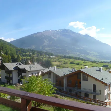 Casa de Férias Bianca Bormio Garden And Parking